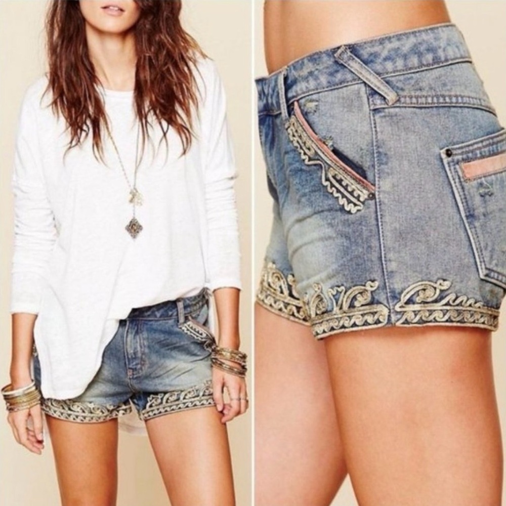 Free People Majestic Jean Shorts Size 30 Appliqué Detail